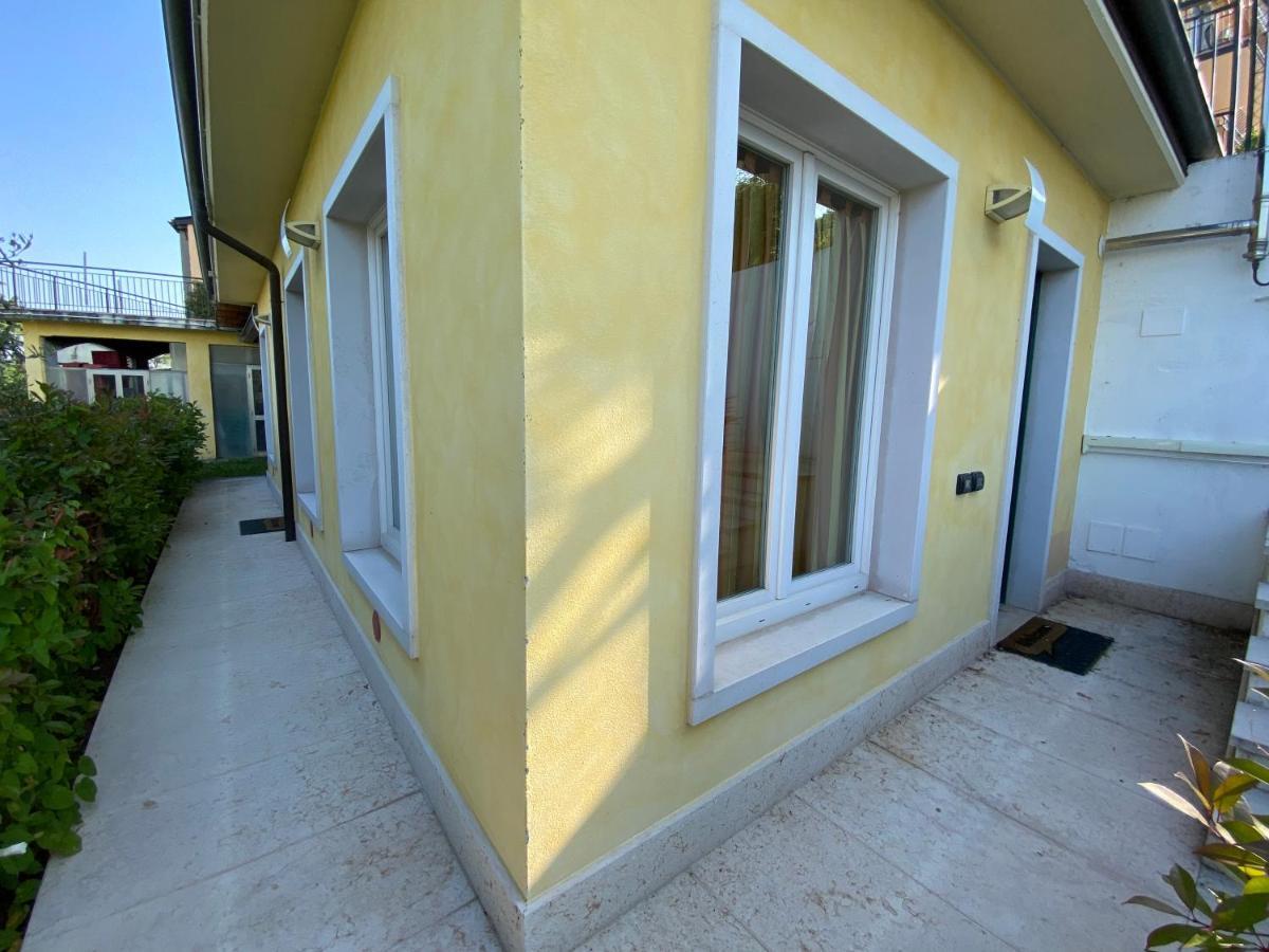Nice Apartments Lake View & Free Parking Pastrengo Exterior photo