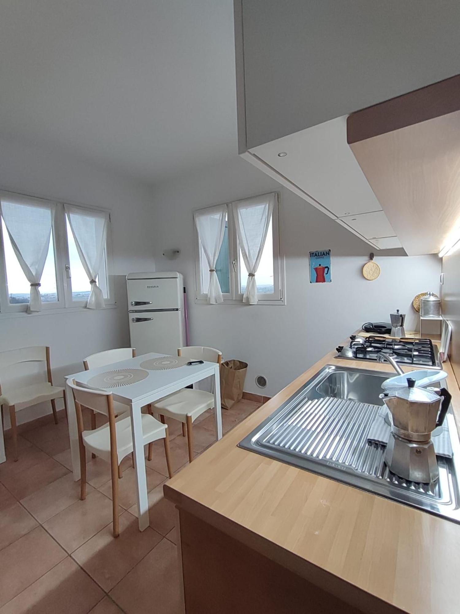 Nice Apartments Lake View & Free Parking Pastrengo Exterior photo