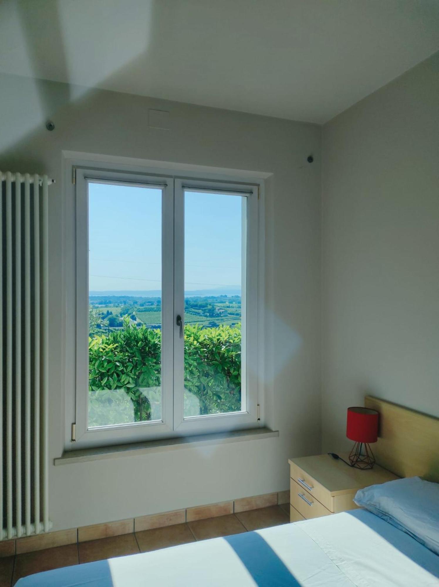 Nice Apartments Lake View & Free Parking Pastrengo Exterior photo