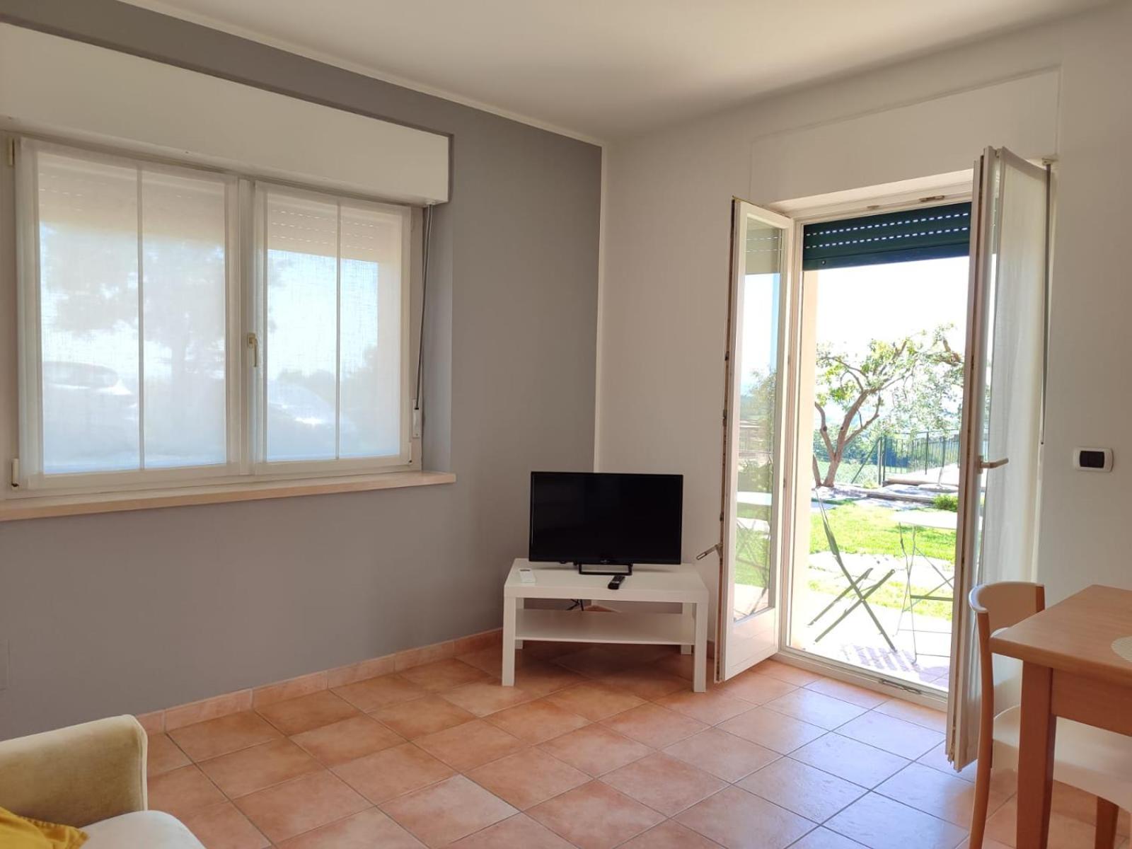 Nice Apartments Lake View & Free Parking Pastrengo Exterior photo